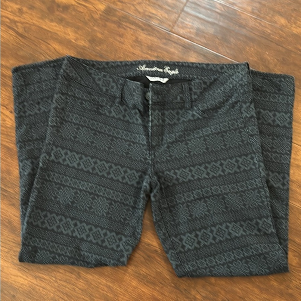 Blue patterned American Eagle pants
Size 14